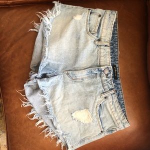 STS distressed denim shorts size 30